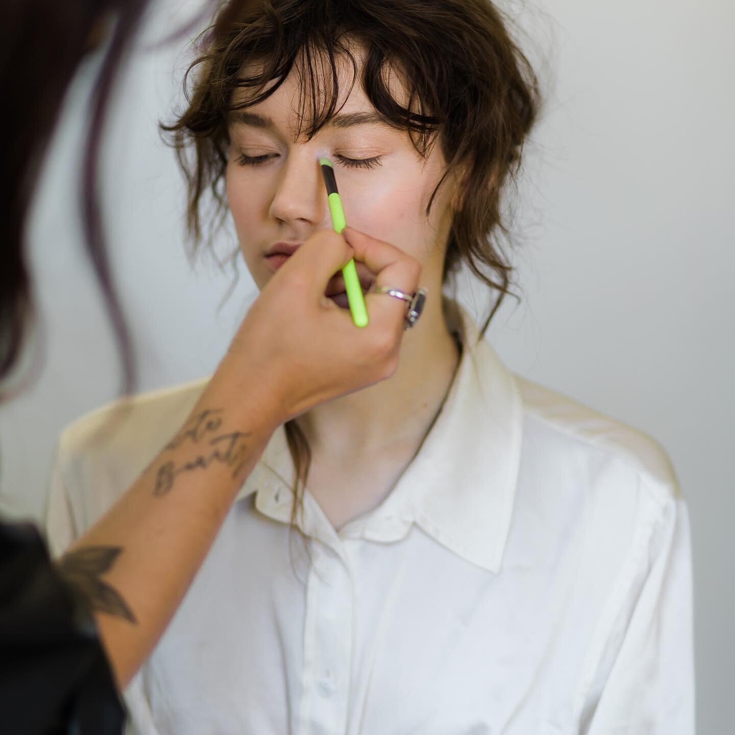 Creating Beauty mind, body and soul. 
So much to be grateful for stepping into a very busy rest of the season ! 
X
.
Photo @marissajoanho 
Model @georgiadaypodmore 
Beauty Amybeth @bespokebeautyinc 
#bespokebeauty #beautybyamybeth #beauty #makeuparti